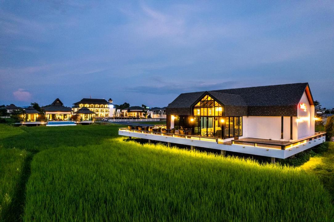 Pim Pool Villa Nan Exteriör bild