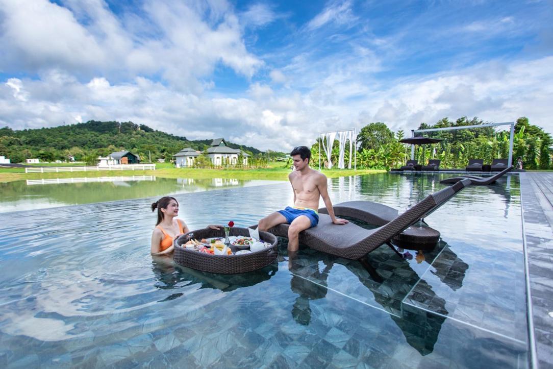 Pim Pool Villa Nan Exteriör bild