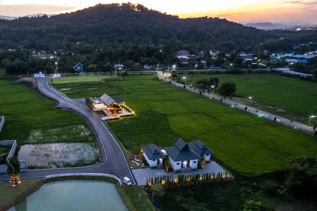 Pim Pool Villa Nan Exteriör bild