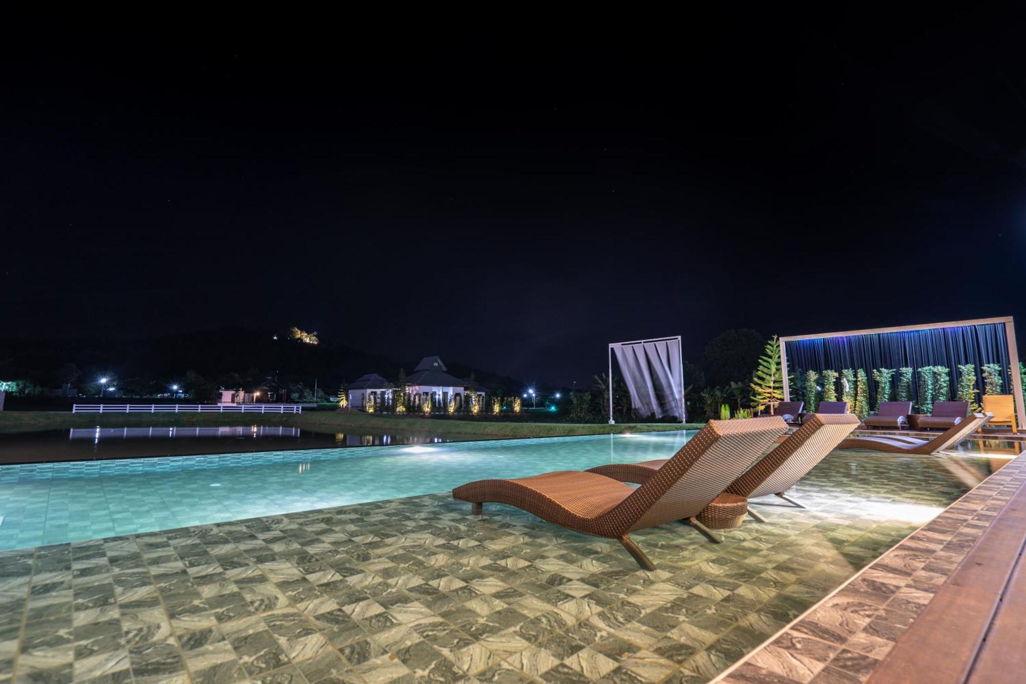 Pim Pool Villa Nan Exteriör bild